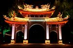 牌坊夜景