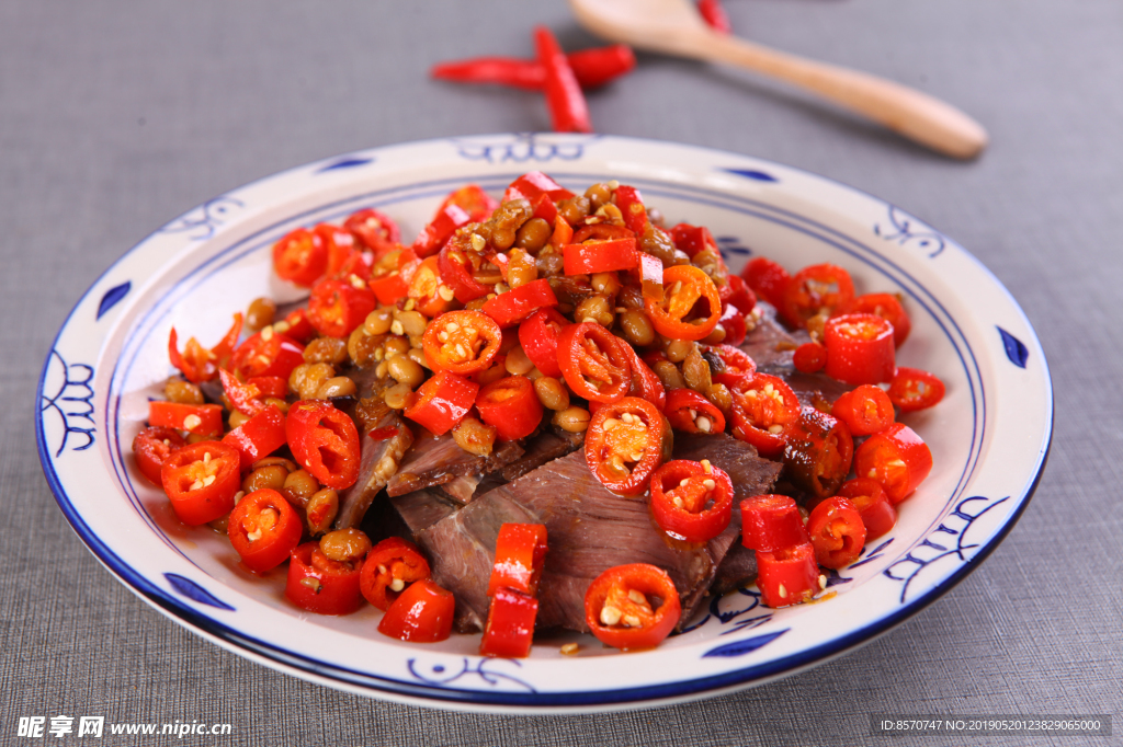 腊豆蒸牛肉