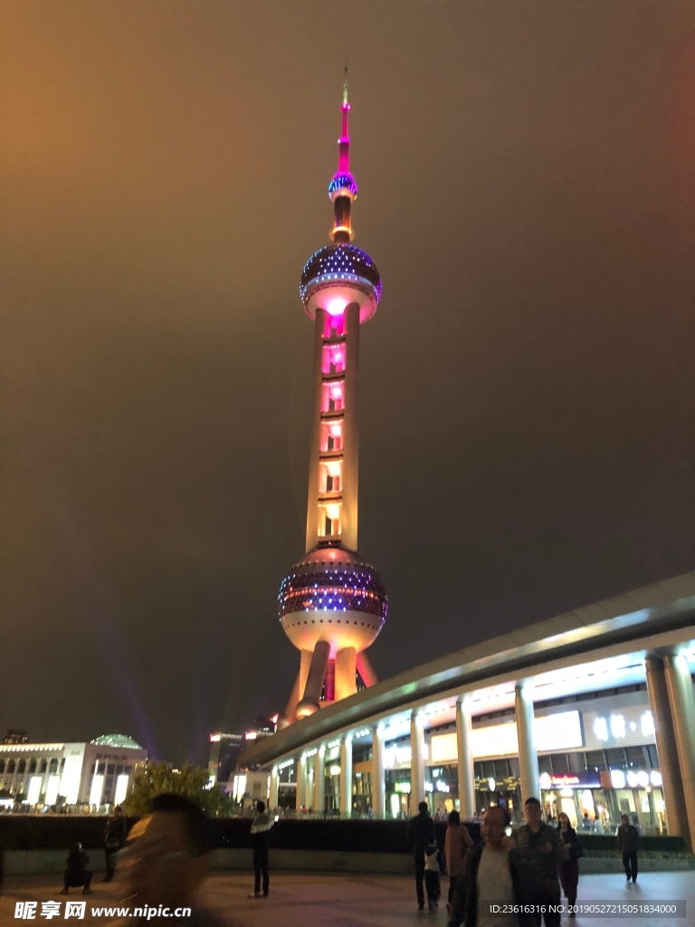 东方明珠塔
