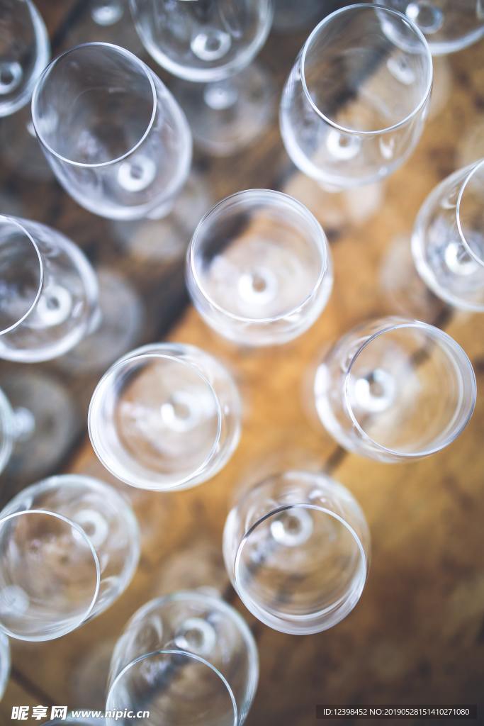 酒杯
