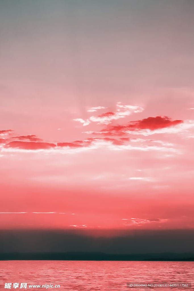 红色天空
