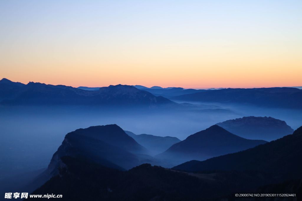 山海 云海 景象 山峰 云雾