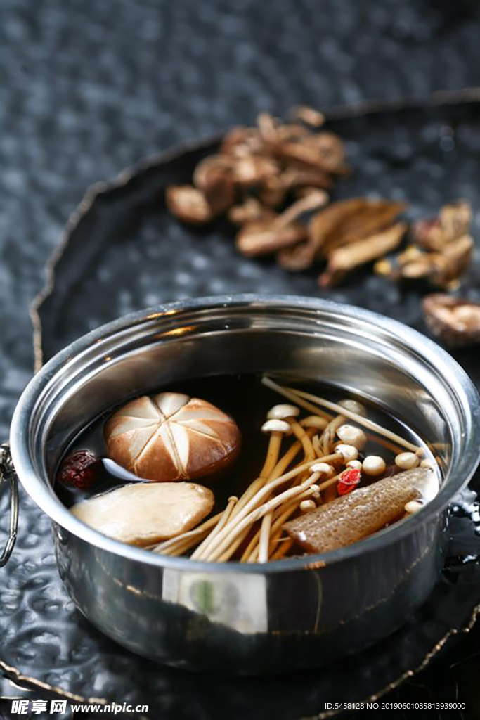 菌菇锅