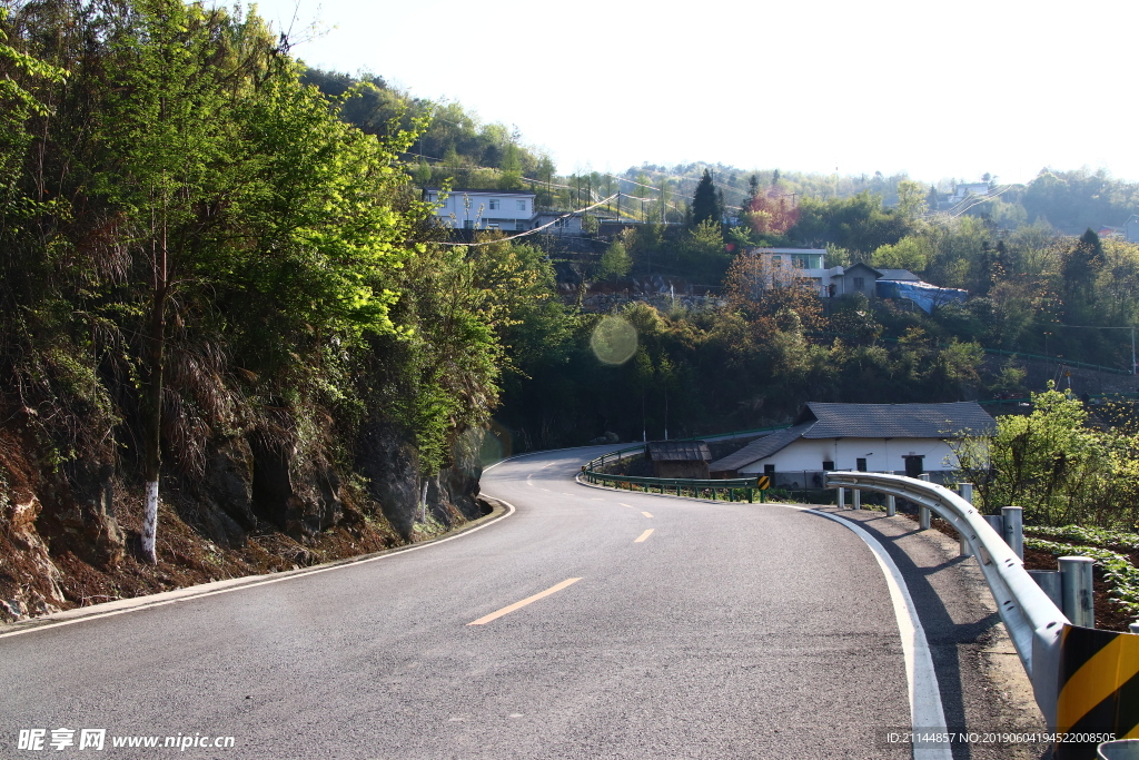 乡土  大山 公路 马路 盘山