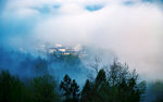 山雾缭绕唯美风景