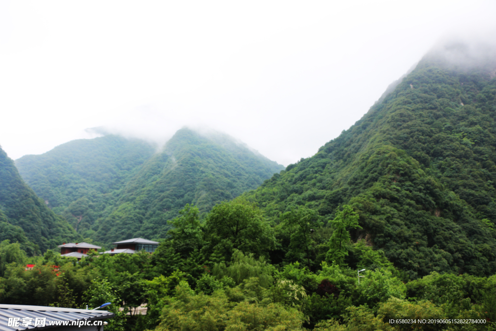 山峰