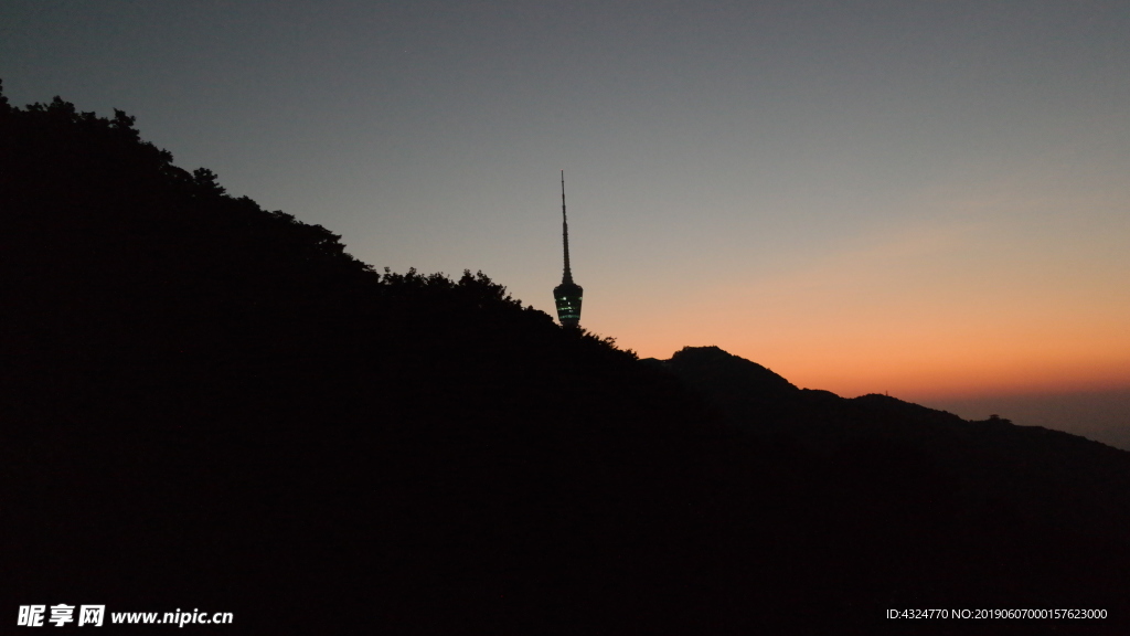 梧桐山夜景