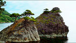 湖边小山