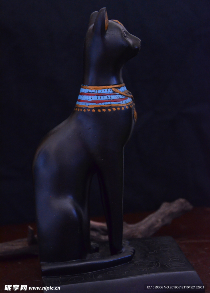 埃及黑猫雕像