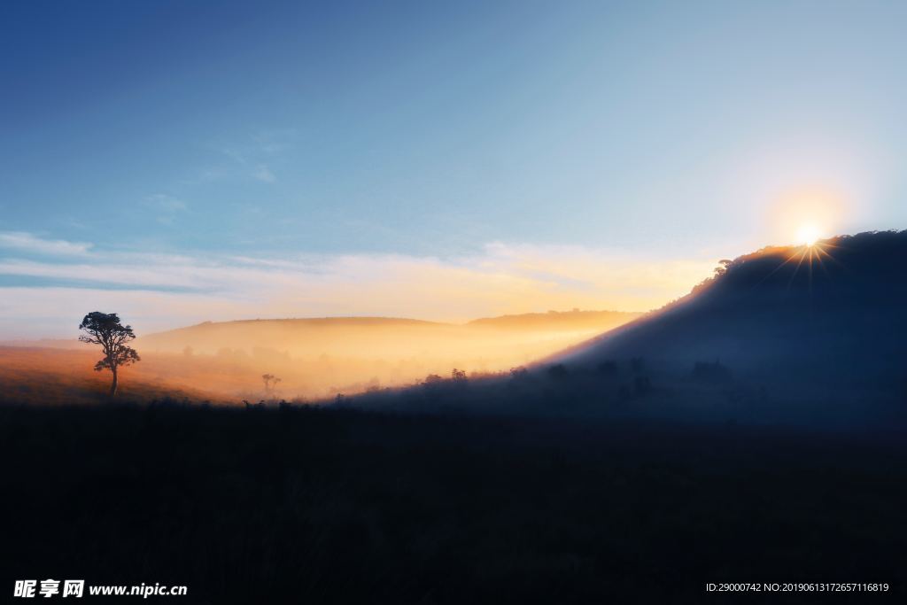 山脉 黄昏 夕阳 彩霞 山峰