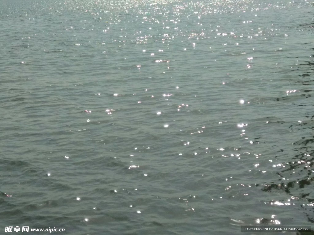 水
