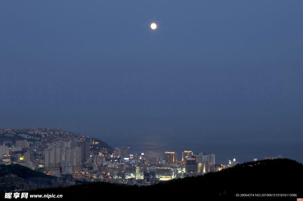 城市夜景摄影图