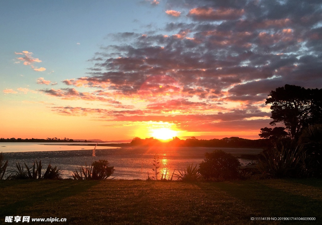 奥克兰海滨夕阳风光