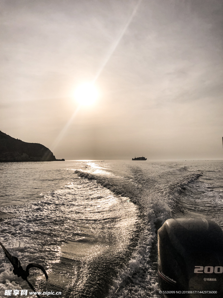 黄昏海景  海面  游艇  夕