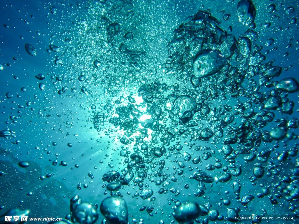 气泡  水下