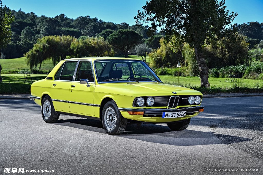 BMW汽车