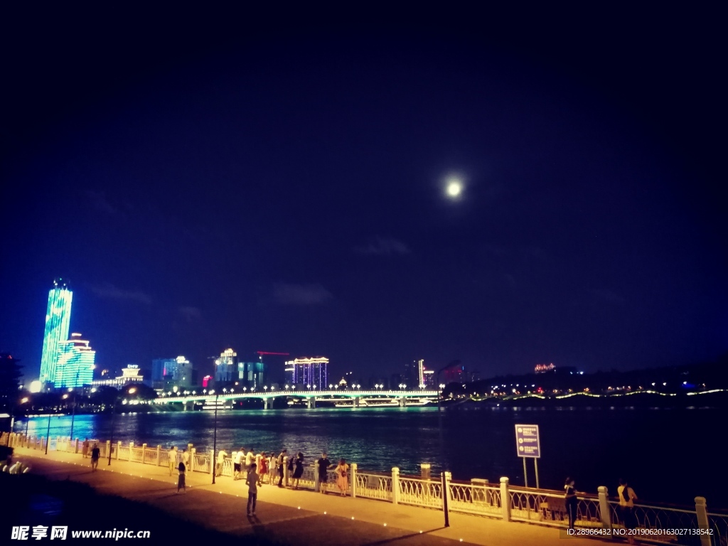 夜晚