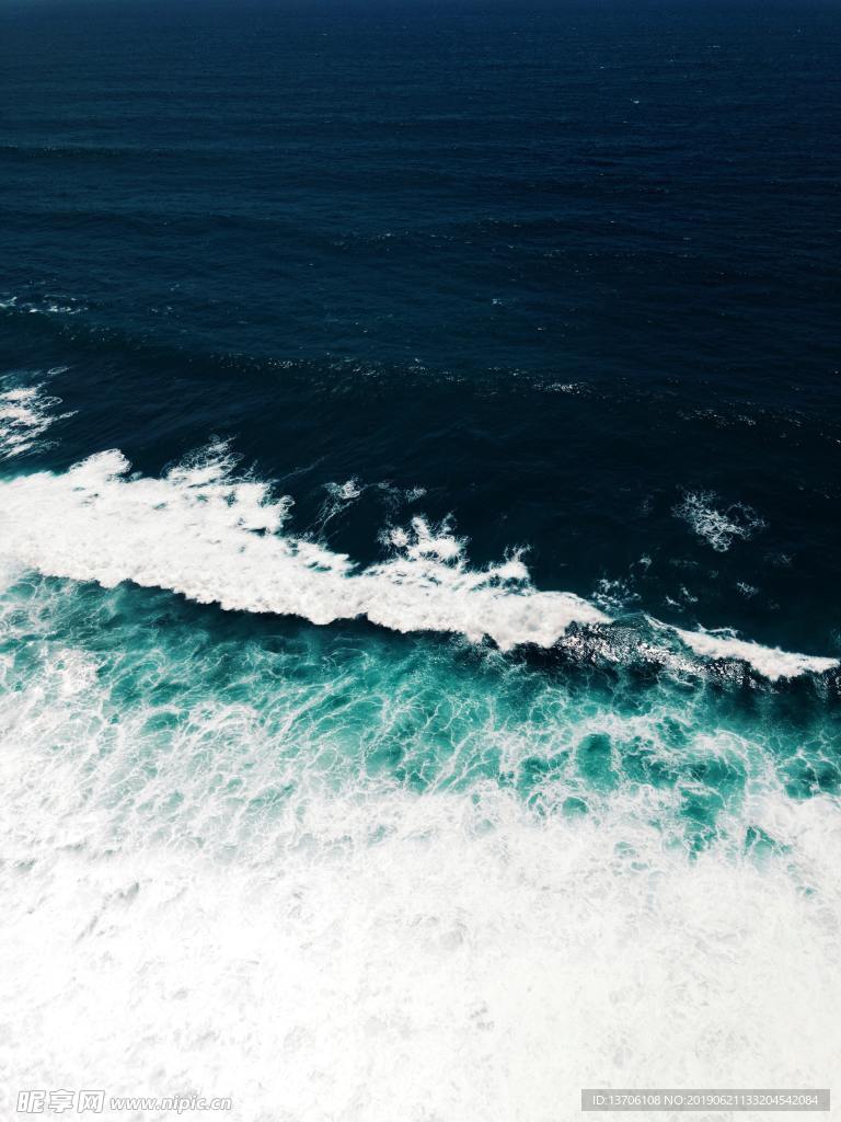 碧绿海浪