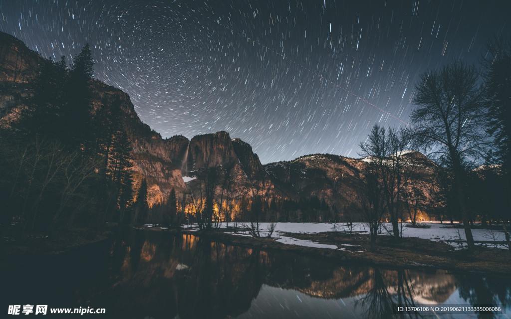 湖泊星空