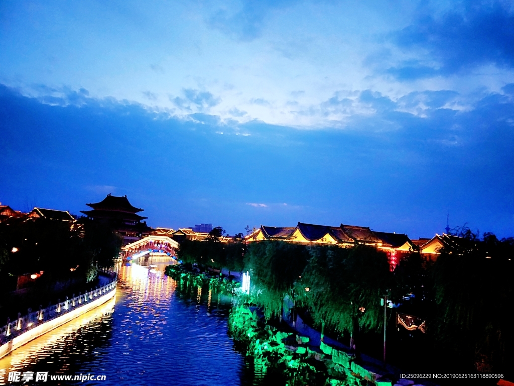 夜景 小桥流水