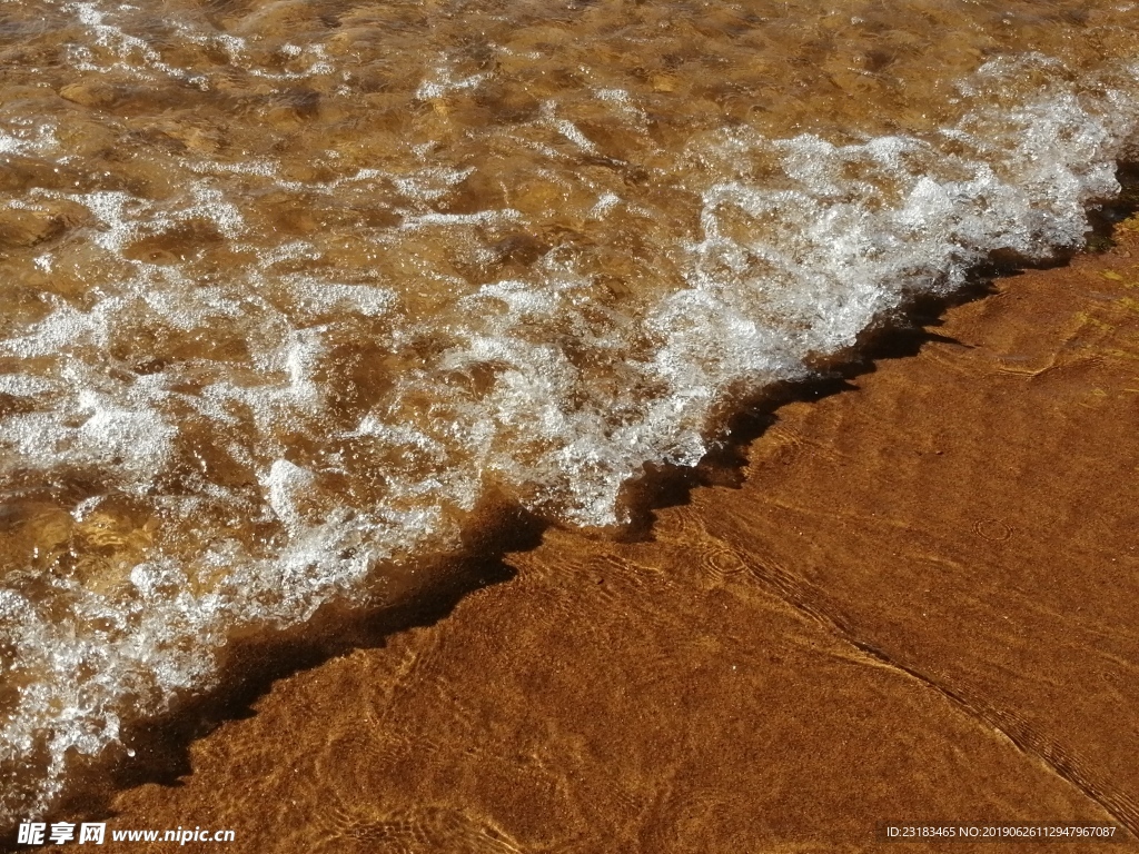 海浪 沙滩  浪花  海水