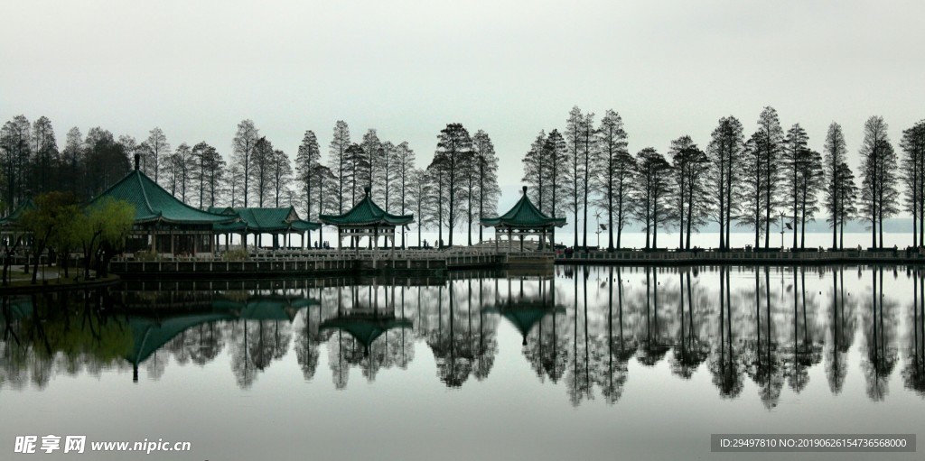 东湖