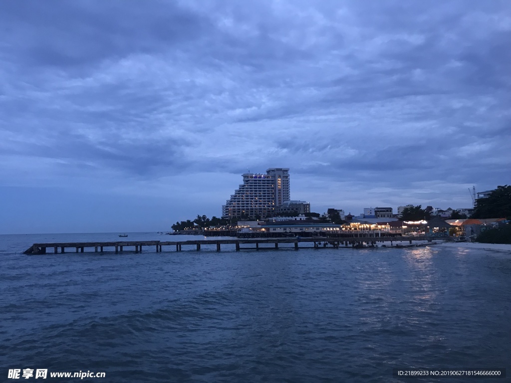 海上夜景