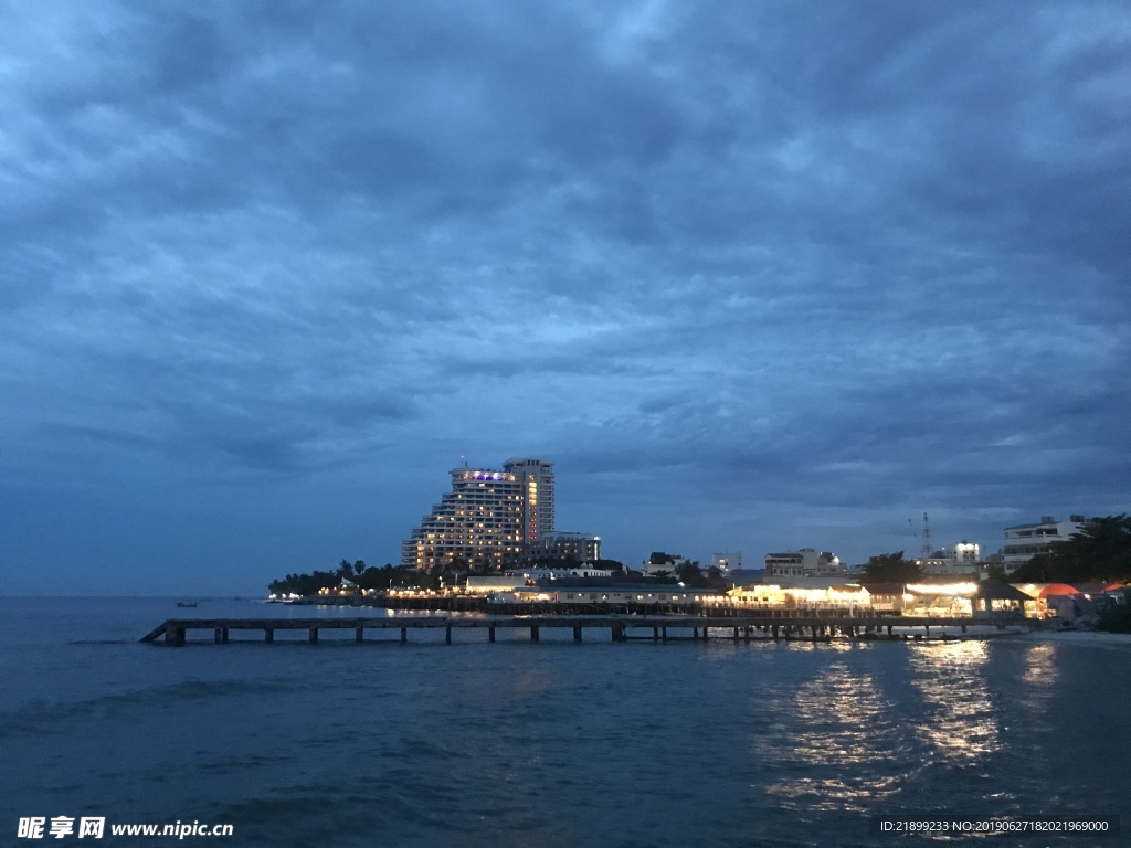 海上夜景