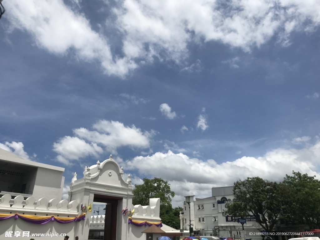 天空