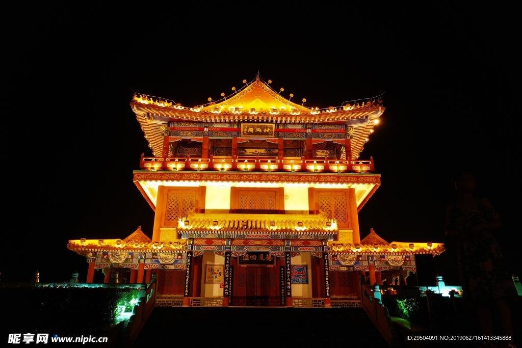 《风景》楼阁夜景