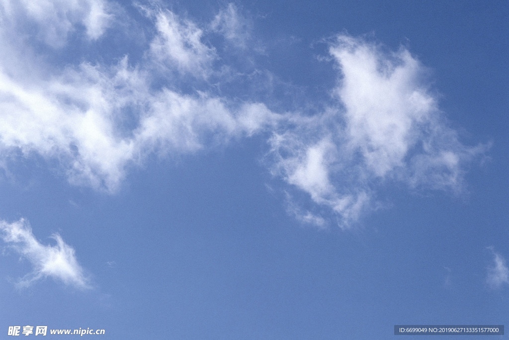 蓝天 白云