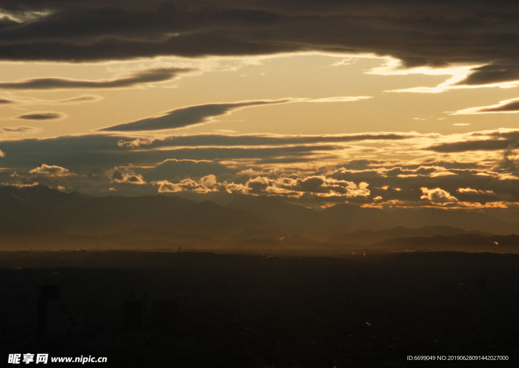 蓝天 白云 晚霞
