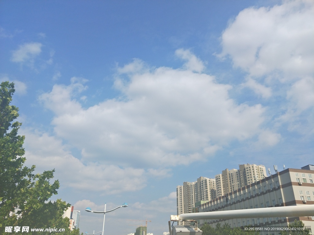 白云蓝天