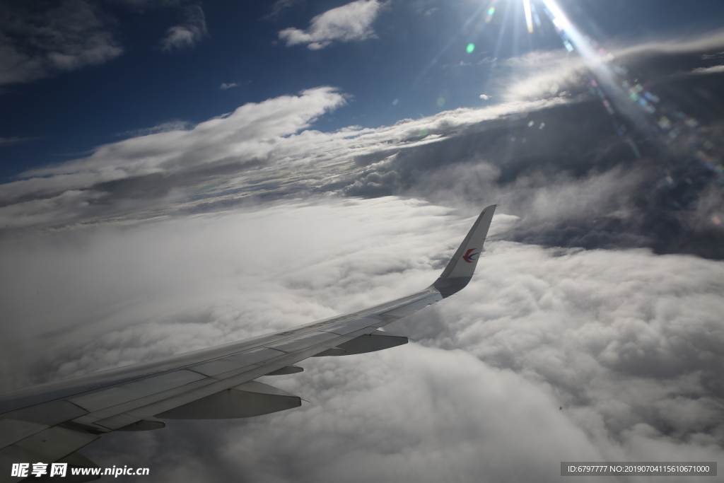 蓝天白云天空飞机专业级高清照片