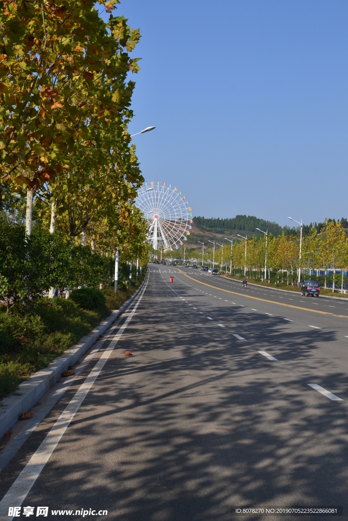 道路 摩天轮