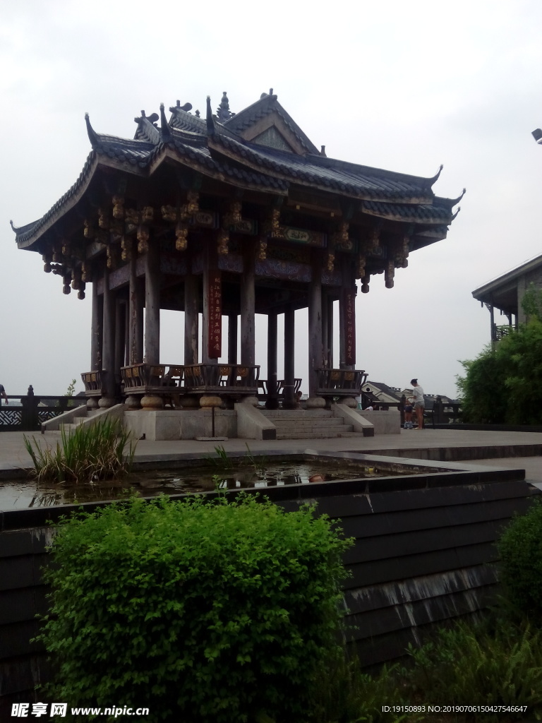 亭台楼阁