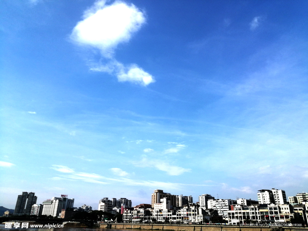 天空