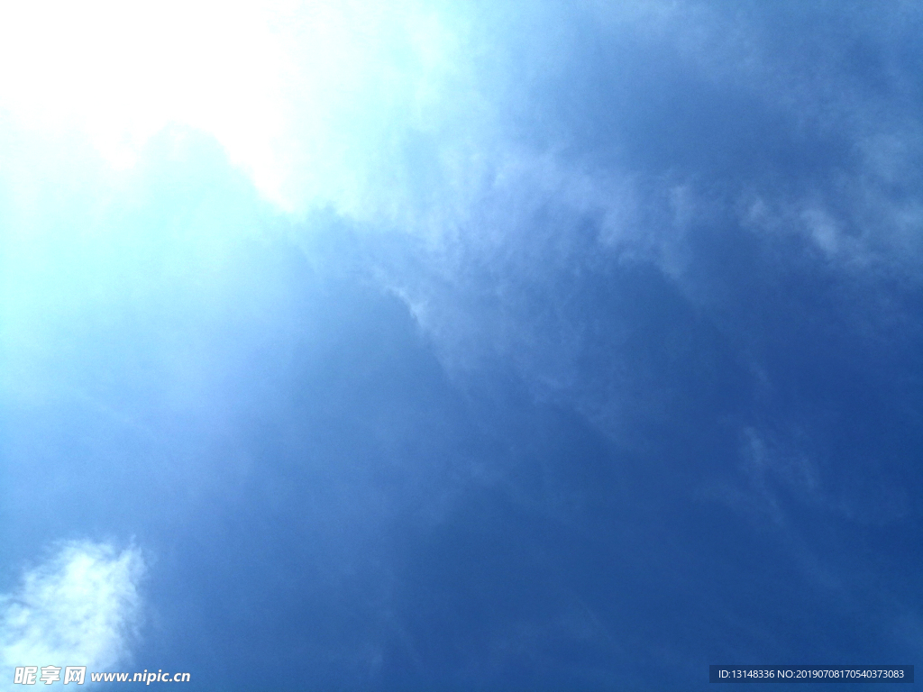 天空