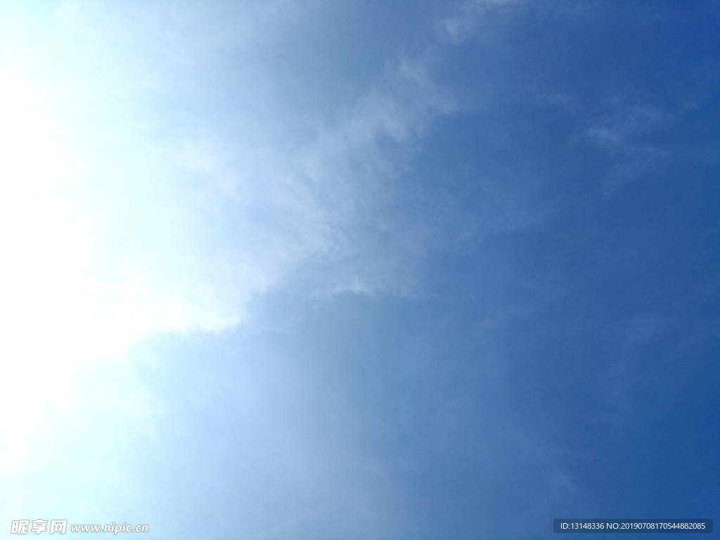 天空
