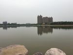 湖边远景