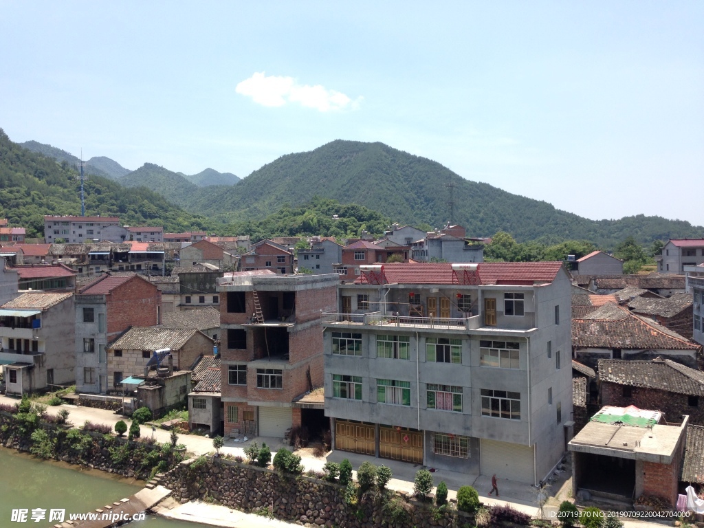 农村