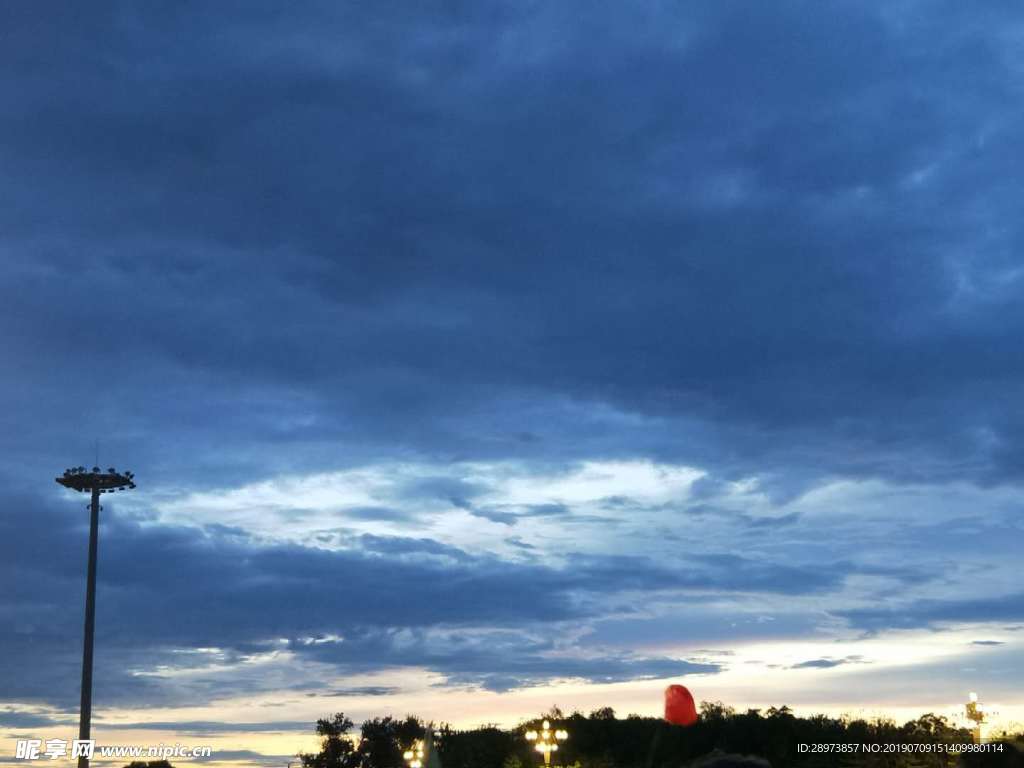 晨