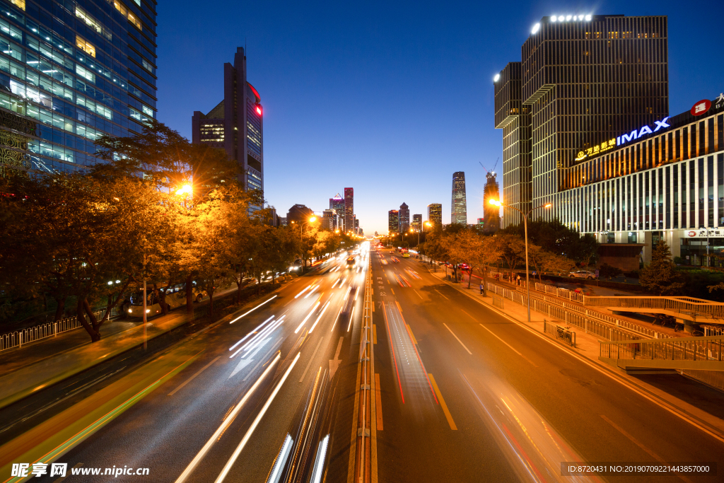 国贸长安街繁华夜景