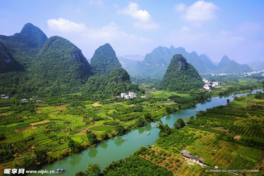 天空山水风景