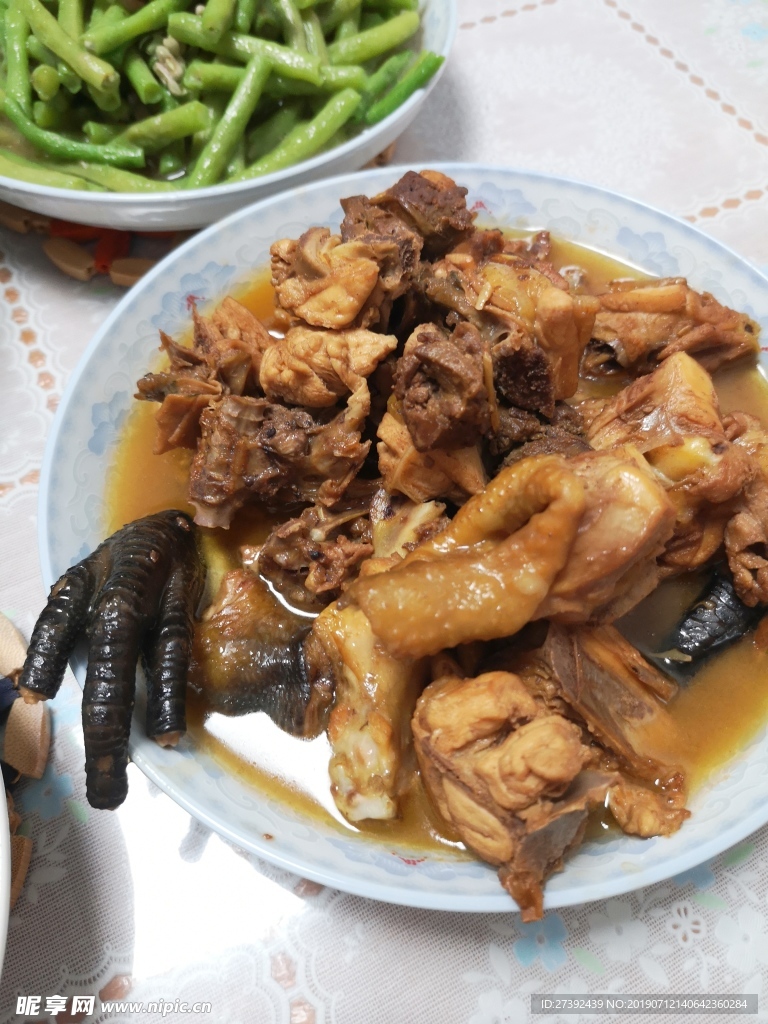 红烧鸡块