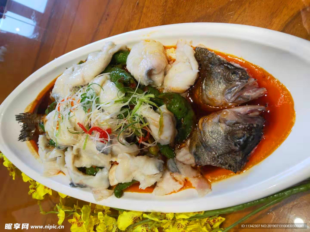 鲈鱼还只有蒸煮煎，快来试试绝味煮的江东鲈鱼