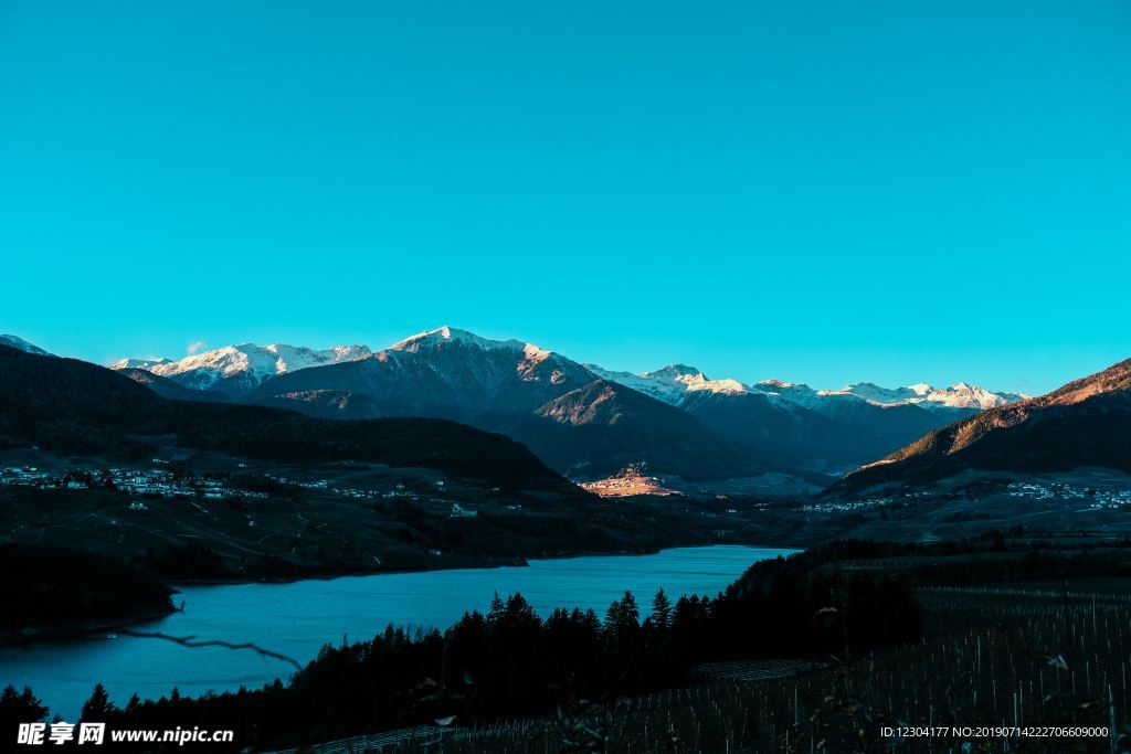 山