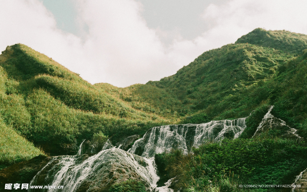瀑布美景