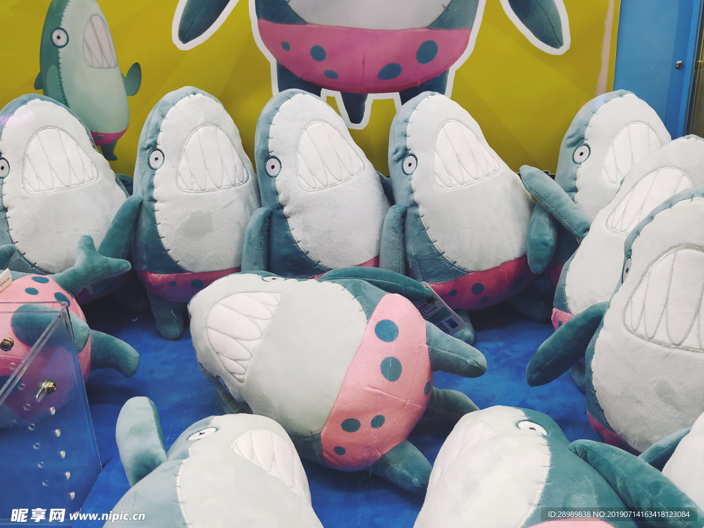 海豚公仔
