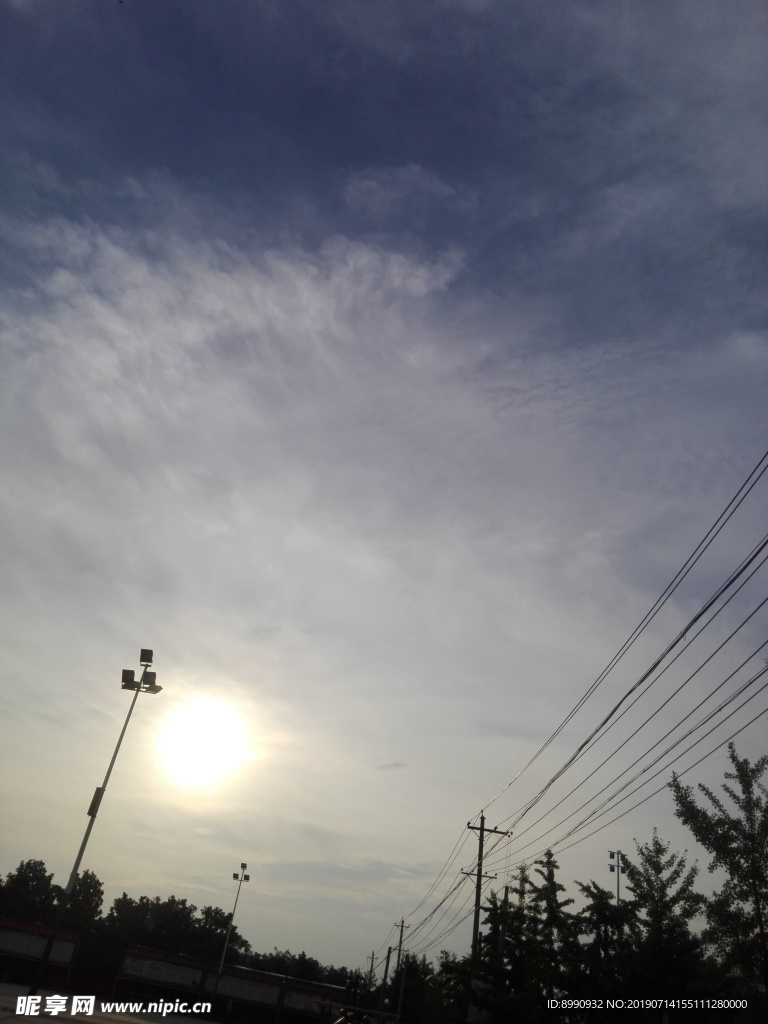 蓝天